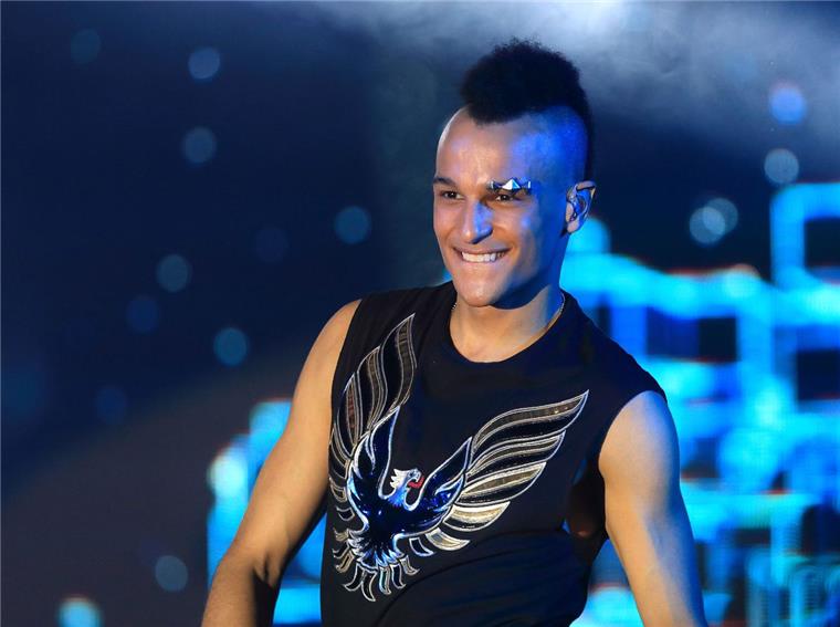 Gewinner von DSDS kommen nach Bremerhaven Sänger Prince Damien Ritzinger, der im vergangenen Jahr bei der TV-Sendung "Deutschland sucht den Superstar", gewonnen hat, wird bei der Tour auch auf der Bremerhavener Bühne stehen.