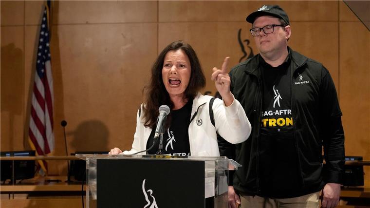 US-Schauspieler stimmen Vertrag mit Studios zu SAG-AFTRA-Präsidentin Fran Drescher spricht von einem „goldenen Zeitalter“.