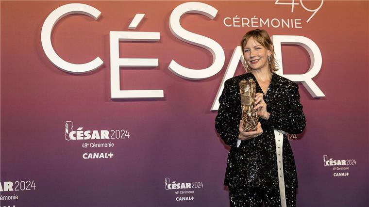 „Anatomie eines Falls“ mit Sandra Hüller großer César-Sieger Sandra Hüller gilt auch als Favoritin für den Oscar als beste Darstellerin, der am 10. März in Hollywood vergeben wird.