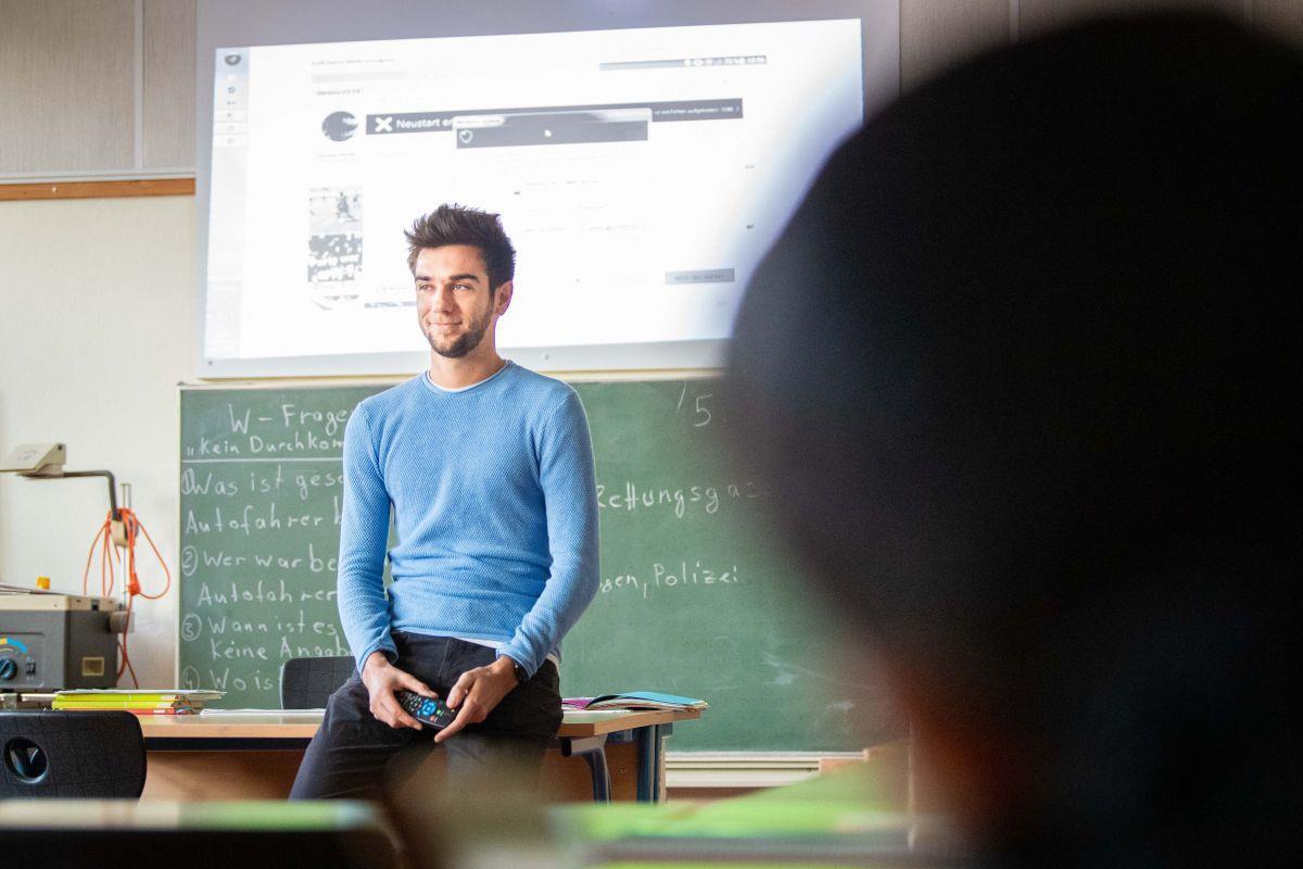 Sandro Winkler studierte Medizintechnik. Seit Mai unterrichtet der Quereinsteiger Mathe und Physik an der Humboldtschule. 