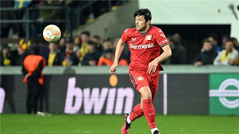 Leverkusens Azmoun wechselt nach Dubai Sardar Azmoun wird nach seiner Rückkehr aus Rom nicht mehr für Leverkusen spielen.