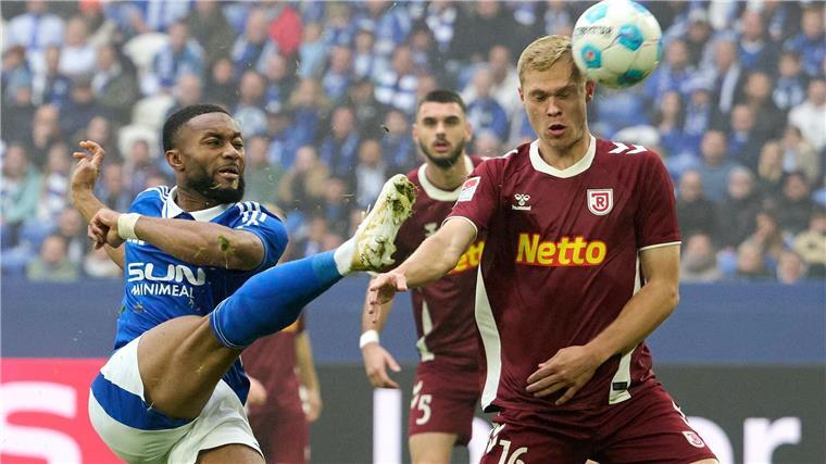 Schalker Befreiungsschlag sorgt vorerst für Ruhe Schalke 04 kämpft sich vorerst von den Abstiegsrängen