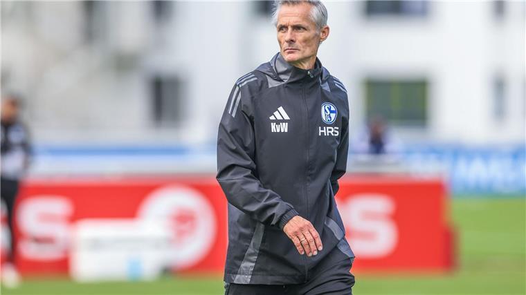 Spätes 2:2 bei Debüt des neuen Schalke-Trainers Schalke spielte beim Debüt von Kees van Wonderen unentschieden.