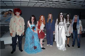 Schaurige Halloween-Gestalten.