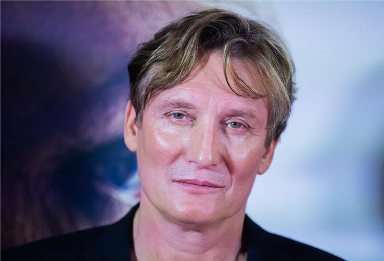 Oliver Masucci hat dem Säurefassmörder einen Brief geschrieben Schauspieler Oliver Masucci
