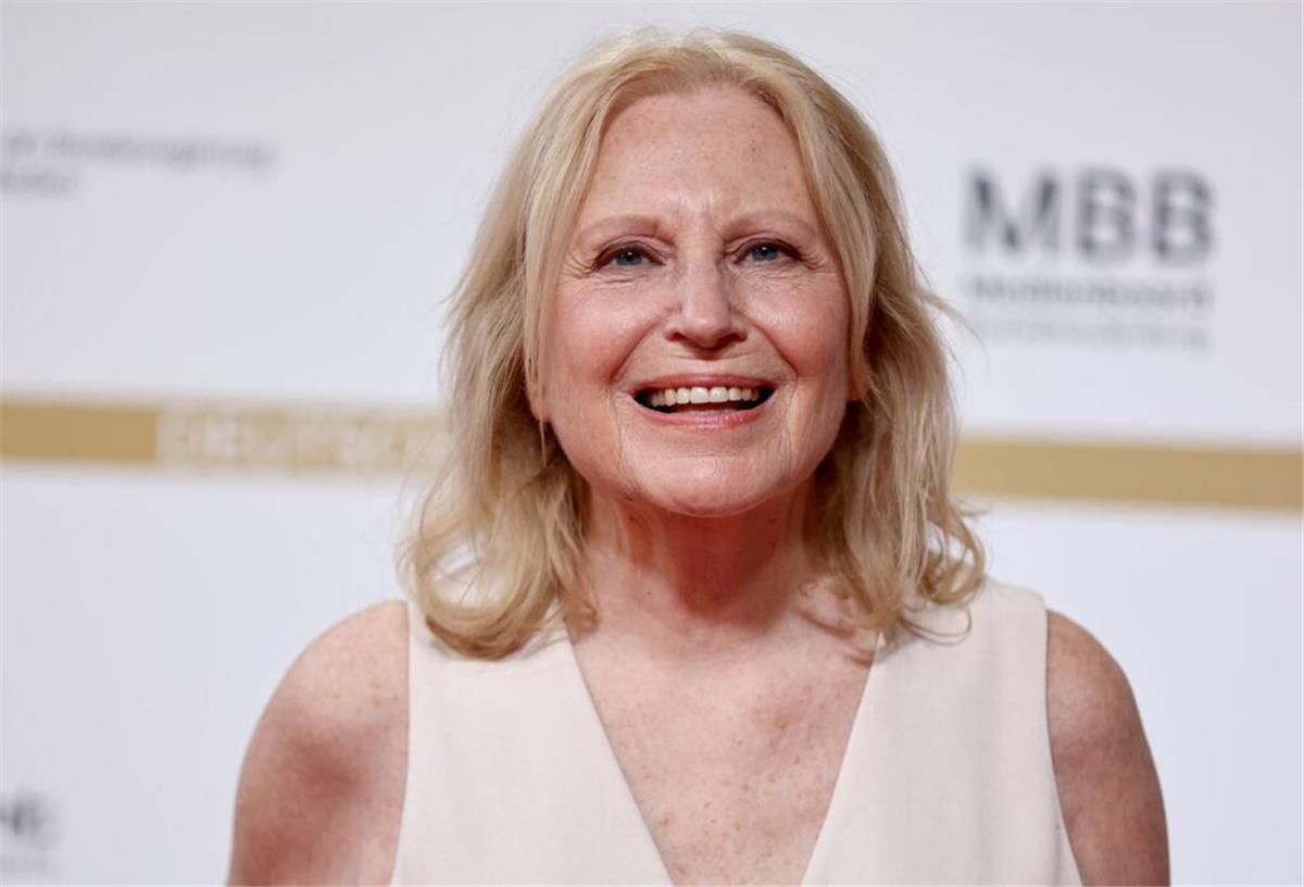 Enttarnt bei „Masked Singer“: Wer steckt hinter der Ananas? Schauspielerin Maren Kroymann steckte im Ananas-Kostüm. (Archivfoto)