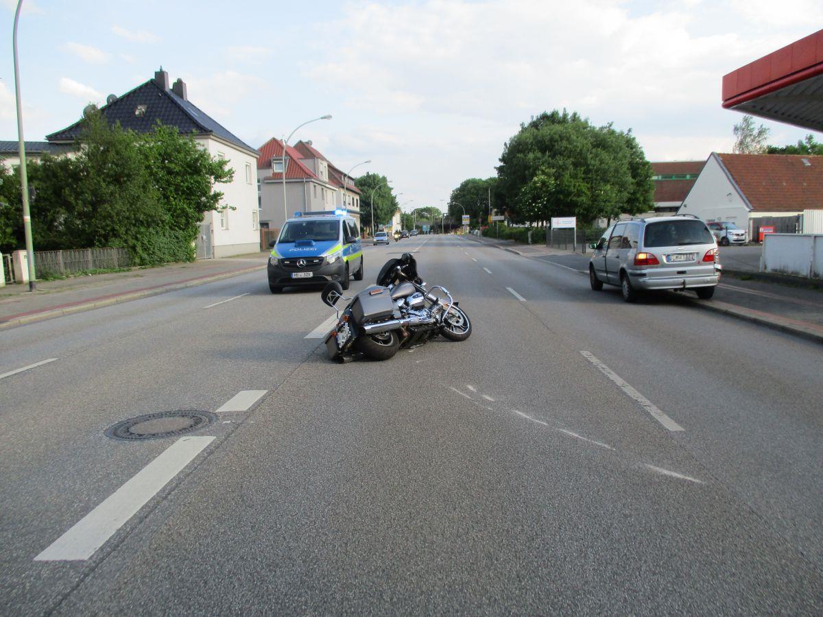 Bremerhaven: Zwei Schwerverletzte nach Unfall mit Motorrad Schlimmer Unfall in Speckenbüttel.