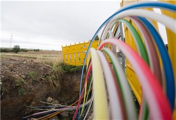 Schnelles Internet dank Glasfaser soll es bald auch in der Gemeinde Schiffdorf geben. 