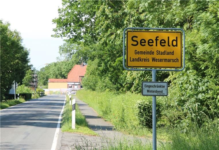 Mit Palisaden und Tricks gegen Suizid Schnurgerade führt die Seefelder Straße auf die Gaststätte zu. Mit unterschiedlichen Methoden sollen Unfälle künftig verhindert werden.