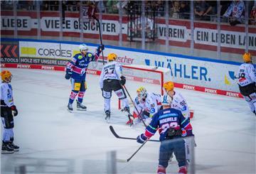 Schon beim swb-Cup trafen die beiden Teams aufeinander. Die Fischtown Pinguins verloren das Halbfinale gegen die Eisbären Berlin.