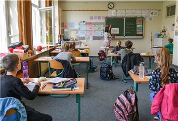 Schule ist nicht nur ein Lernort für Deutsch und Mathe – auch soziale Kompetenzen lernen Kinder am besten im Miteinander.