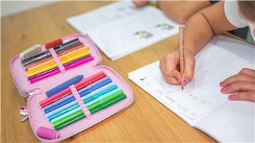 Schuleingangsuntersuchungen zeigen: Der Anteil von Vorschulkindern mit Verhaltensauffälligkeiten und Sprachstörungen in der Region Hannover steigt. (Symbolbild)