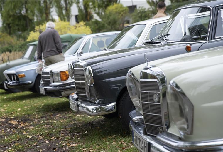 Ärger vermeiden: Oldtimer richtig versichern Schutz für die Schätzchen: Für Oldtimer gibt es spezielle Versicherungsmöglichkeiten.