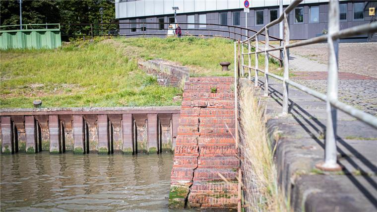 Schwere Schäden der Stufe drei: An den Weserterrassen muss dringend saniert werden.