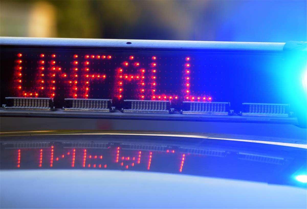 Schwerer Auffahrunfall auf der Rickmersstraße in Bremerhaven-Lehe.