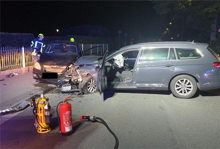 Cuxhaven: Autofahrer (71) bei Unfall schwer verletzt Schwerer Unfall am Mittwochabend in Cuxhaven.