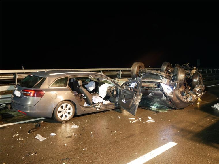 Schwerer Unfall auf der A1 im Landkreis Rotenburg.