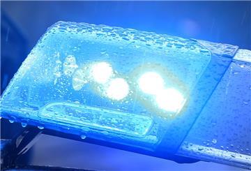 Blaulicht auf Polizeiauto.