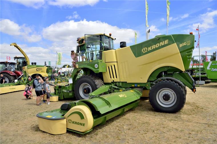 Tarmstedter Ausstellung: Der perfekte Urlaubstag für die ganze Familie Schweres Gerät: Freunde von Autos und Landmaschinen kommen zur Tarmstedter Ausstellung auf ihre Kosten.