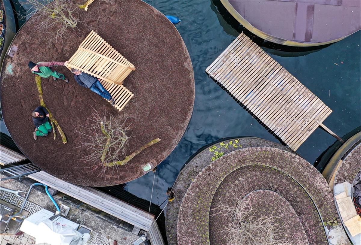 Cuxhaven will Landesgartenschau ausrichten Schwimmende Gärten, wie hier auf der Gartenschau am Bodensee zu sehen, sollen auch in der Cuxhavener Landesgartenschau bilden.