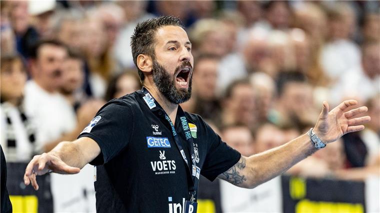 SCM-Trainer Bennet Wiegert und sein Team bestreiten das erste Spiel nach dem Anschlag in Magdeburg.