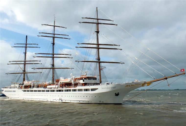 Großsegler „Sea Cloud Spirit“ macht am Columbus Cruise Terminal fest "Sea Cloud Spirit" legt in Bremerhaven an