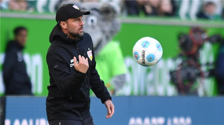 Nach Dortmund-Gala: VfB holt späten Punkt in Wolfsburg Sebastian Hoeneß vermied mit dem VfB Stuttgart gerade so eine Niederlage.