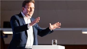 Sebastian Lechner (CDU), Landesvorsitzender in Niedersachsen, spricht.