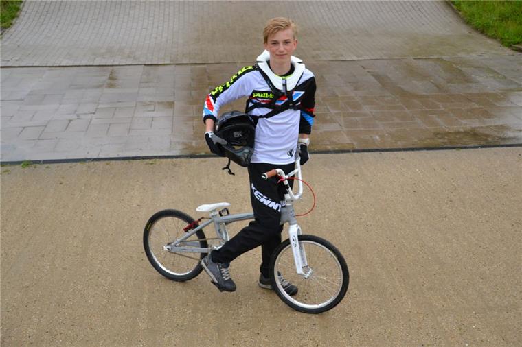 Wer wird Sportler des Jahres? Diese Bremerhavener sind dabei Sebastian Nötzel darf sich jetzt schon freuen: Der BMX-Fahrer erhält den Nachwuchs-Förderpreis. Foto Filke