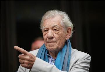Seine besondere Leidenschaft gilt dem Theater und dem Schriftsteller William Shakespeare: der Schauspieler Ian McKellen.