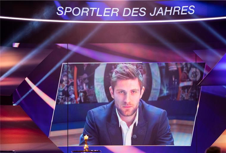 Eishockey-Profi Draisaitl ist Sportler des Jahres Seit 1947 wird der „Sportler des Jahres“ gewählt – ein Eishockeyspieler lag bisher noch nie vorn. Dem deutschen NHL-Star Leon Draisaitl von den Edmonton Oilers wurde diese Auszeichnung jetzt verliehen.