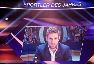 Seit 1947 wird der „Sportler des Jahres“ gewählt – ein Eishockeyspieler lag bisher noch nie vorn. Dem deutschen NHL-Star Leon Draisaitl von den Edmonton Oilers wurde diese Auszeichnung jetzt verliehen.
