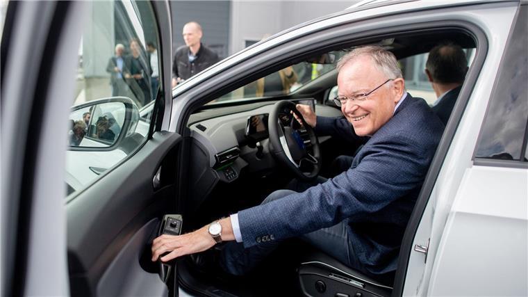 Führungswechsel in Niedersachsen: Weil übergibt an Lies Seit 2013 ist Weil nicht nur als Regierungschef, sondern auch als VW-Aufsichtsrat krisenerprobt. (Archivbild)