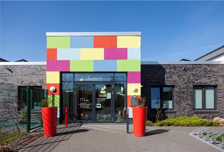 Kinderhospiz Cuxhaven will wieder durchstarten Seit 2016 gibt es das Kinderhospiz-Haus an der Franz-Rotter-Allee in Cuxhaven. Aktuell ist der Betrieb wegen Corona nur eingeschränkt möglich.