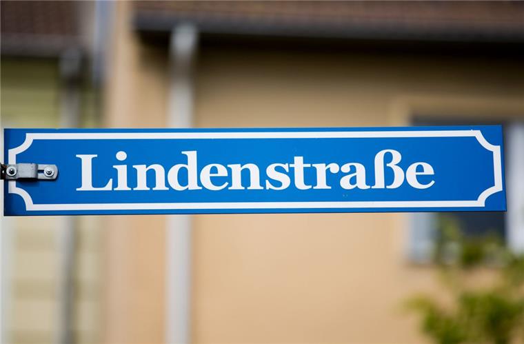 30 Jahre Lindenstraße - Die größten Aufreger Seit 30 Jahren ist die «Lindenstraße» fester Bestandteil des ARD-Sonntagsprogramms. Die Stammzuschauer kennen das Leben von Mutter Beimer, Dr. Dresser & Co. Foto Vennenbernd