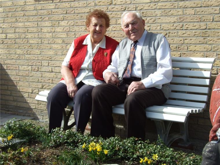 Gnadenhochzeit in Schiffdorf: Vor 70 Jahren das Ja-Wort gegeben Seit 70 Jahren sind Elfriede und Heinrich Kornahrens verheiratet.