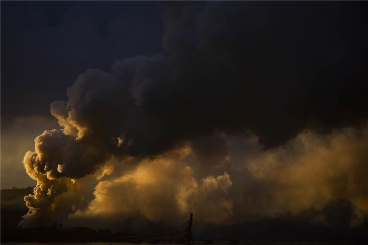 Buschfeuer in Australien: Lage bleibt dramatisch Seit Beginn der großen Buschfeuer in Australien verbrannten mehr als zehn Millionen Hektar Land. Mindestens 26 Menschen kamen ums Leben.