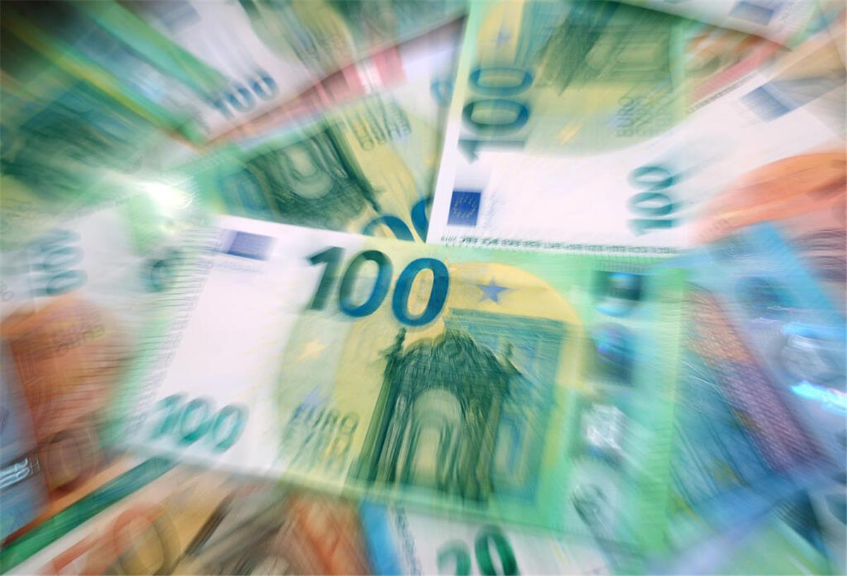 Euro-Scheine. Seit Jahresbeginn gelten neue Regeln für Minijobber.