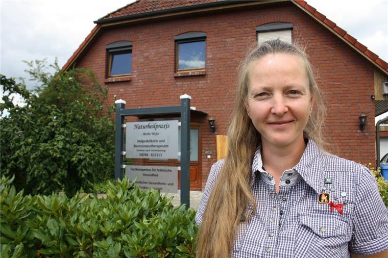 Top im Job: Handicap kein Hindernis Seit Juni ist die Naturheilpraxis von Birthe Wefer eröffnet.