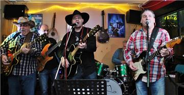Seldom Sober im Cafe de Fiets: Mitreißender Sound aus altem und neuem Country.