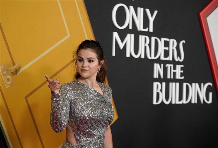 Selena Gomez spielt eine junge Künstlerin.