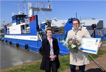 Claudia Schilling und Henry Behrends, Taufe "Columbushopper"