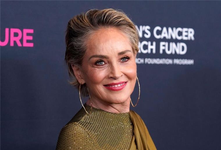 Sharon Stone will Kunst in Berlin ausstellen Sharon Stone wird demnächst in Berlin ausstellen.