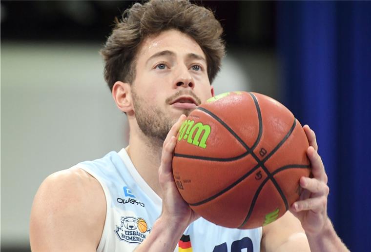 Die Eisbären verlieren einen weiteren Leistungsträger Sid-Marlon Theis wird in der kommenden Saison nicht mehr für die Eisbären Bremerhaven spielen.