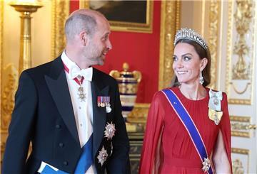 Sie haben gut lachen: Prinz William und Kate dürfen sich auf ein neues Zuhause freuen. (Archivbild)