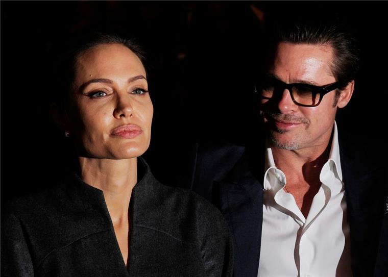 Aus für Brangelina: Angelina Jolie reicht die Scheidung von Brad Pitt ein Sie waren das Hollywood-Traumpaar schlechthin: Angelina Jolie und Brad Pitt lösten mit ihren sechs Kindern als weltreisende Großfamilie stets Blitzlichtgewitter aus. Doch damit ist jetzt Schluss: Das Paar lässt sich scheiden.