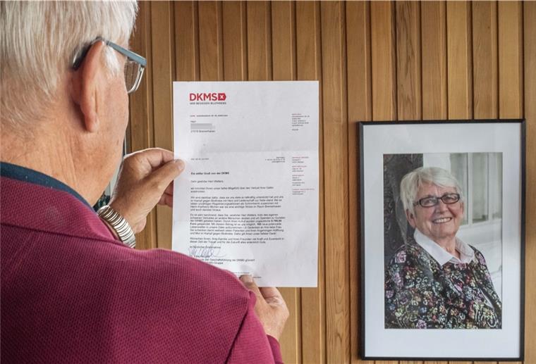Siegfried Welters, Ehemann der verstorbenen Poloitikerin und Pädagogin Brigitte Lückert, ist überwältigt von der großen Spendenresonanz an die DKMS.
