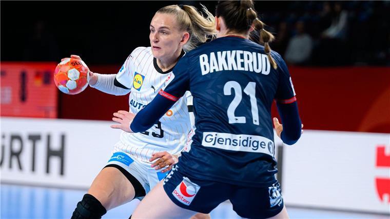 Kein Schaulaufen: Handball-Frauen brauchen Erfolgserlebnis Sieht die DHB-Auswahl gegen Slowenien in der Sieg-Pflicht: Annika Lott.