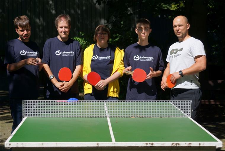 Sind für das Behindertensportfest bestens vorbereitet (von links): Klaas Schwebe, Torsten Pieper, Melissa Brandt, Torge Bullmann und Sportlehrer Marco Kühne.