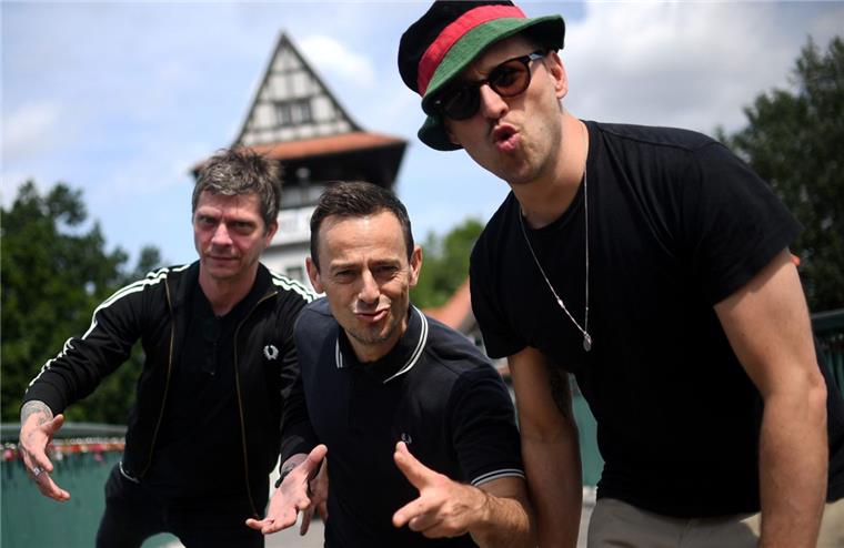 Deichbrand: Erster Headliner steht fest Sind Headliner beim Deichbrand 2020: die Beatsteaks mit Bernd Kurtzke (von links), Peter Baumann und Arnim Teutoburg-Weiß.